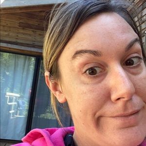 Meet your Posher, Adrienne